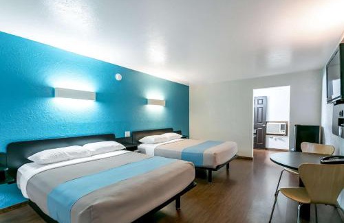 Heart of Missoula Hotel | Motel 6-Missoula, MT - University