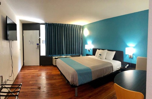 Nashville Hotel | Motel 6 Nashville, TN - Airport