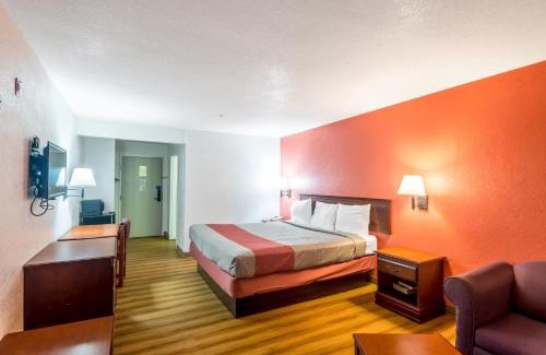 Central Oklahoma City Hotel | Motel 6-Oklahoma City, OK