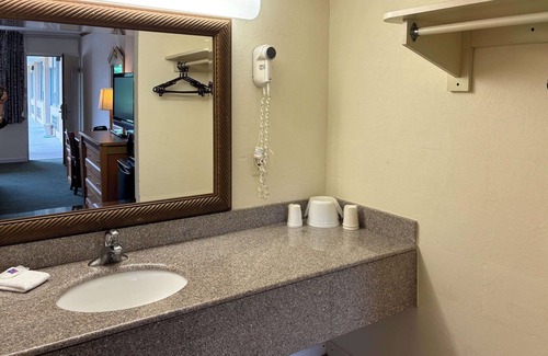 Pocomoke City Hotel | Motel 6 Pocomoke City, MD