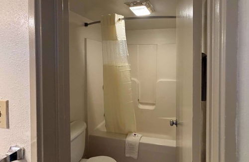 Pocomoke City Hotel | Motel 6 Pocomoke City, MD