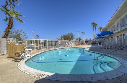 Rancho Mirage Hotel | Motel 6-Rancho Mirage, CA - Palm Springs