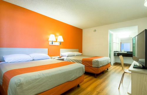 Rancho Mirage Hotel | Motel 6 Rancho Mirage, CA - Palm Springs