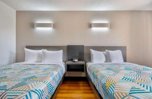 Sulphur Hotel | Motel 6-Sulphur, LA