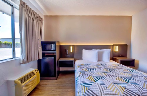 Vallejo Hotel | Motel 6 Vallejo, CA - Six Flags West