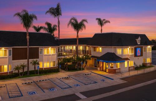 Westminster Hotel | Motel 6-Westminster, CA - North