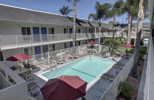 Westminster Hotel | Motel 6-Westminster, CA - North