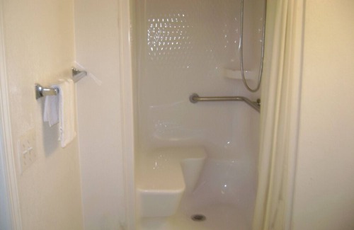 Latonia Hotel | Motel Beechmont