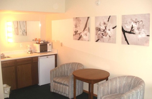 East Kootenay Hotel | Motel Tyrol