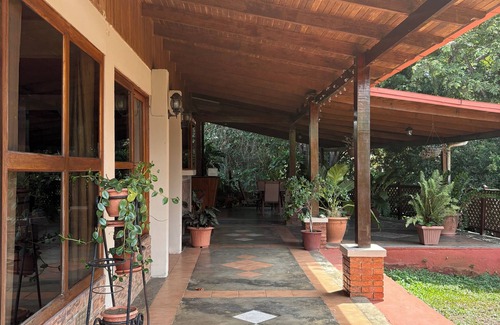 Mercedes Casa | Casa Madre