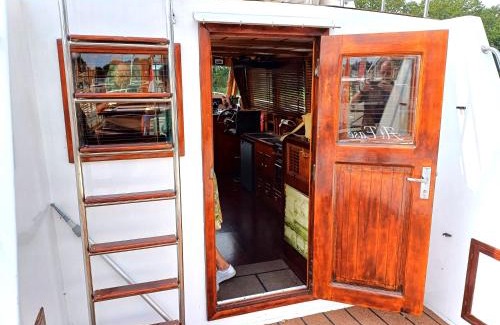 Amsterdam South Alquiler De Eote | Motorjacht At Ease