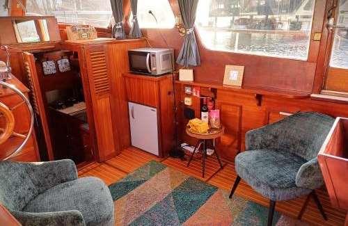 Amsterdam South Alquiler De Eote | Motorjacht Flint