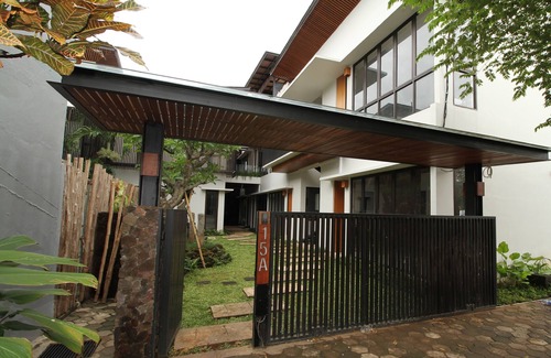 Grogol Utara Villa | Estudio de Motown (CoHaus)