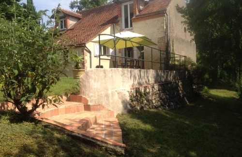 Chevillon-sur-Huillard Casa | Moulin en Bord de Rivière, Logement Complet