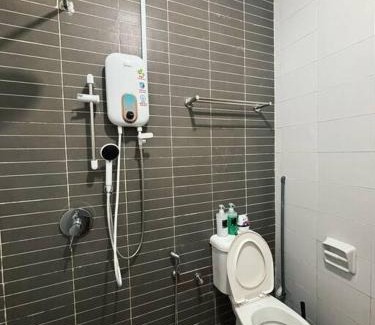 Taman Mount Austin Apartamento | Mount Austin #Palazio A1 Muji-Style 2Pax