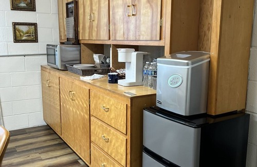 Weed Apartamento | Mount Shasta private Guest Suite at a clean & peaceful Campground