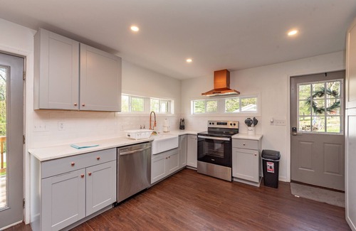 Swanton Casa | Mountain Air, Hot Tub & Game Room Bliss