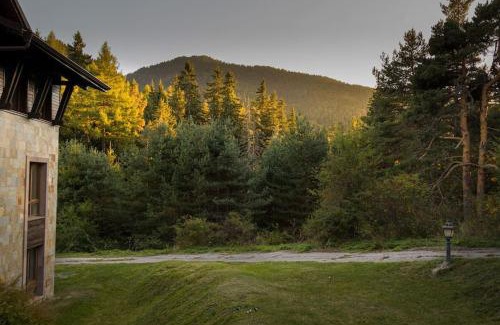 Samokov Apartamento | Mountain Apartment in Borovets Ski Resort