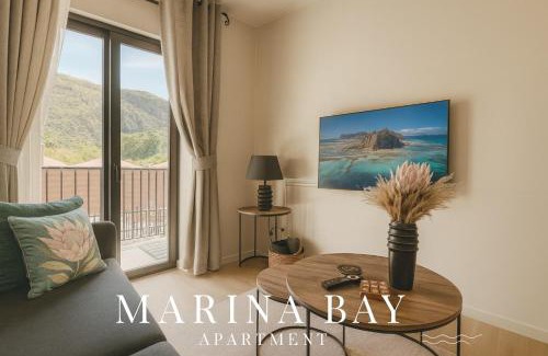 Redhill Apartamento | Mountain Bay Apartment with Sea and Mountain Views