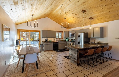 Pagosa Springs Cabina | Mountain Cabin | Fenced yard, Great Location, Mountain Views