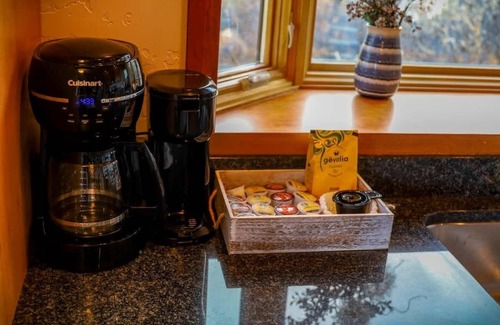 Pagosa Springs Cabina | Mountain Cabin w/ Hot Tub + Remote Work Setup