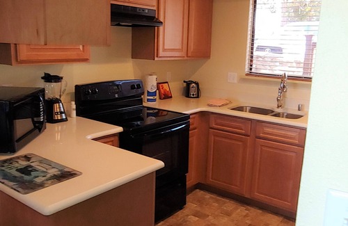 Ruidoso Condominio | COZY, CLEAN CONDO, 206, GREAT VIEWS OF THE VILLAGE AND SIERRA BLANCA.