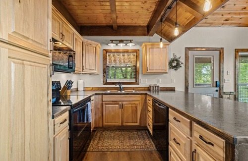 Jasper Cabina | Mountain Crest Treetop- ¡Lugar perfecto para una escapada! Impresionantes vistas de la montaña Ozark!