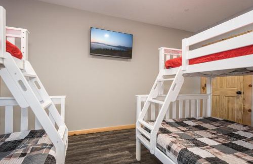 McHenry Casa | Mountain Crest Lodge