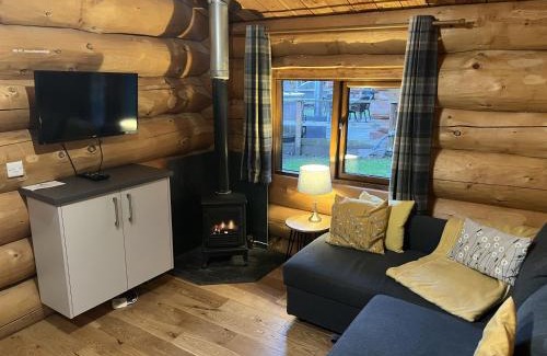 Marshbrook Casa | Mountain Edge Resort Lodge 2 with Hot Tub