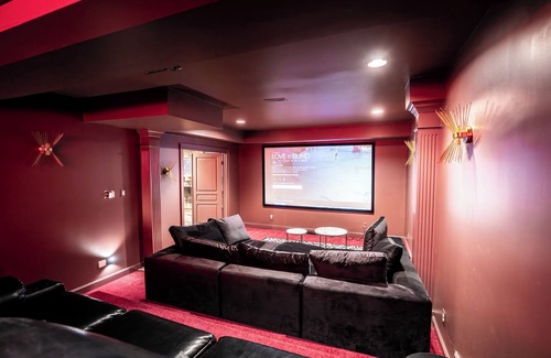 Haywood Otro | Mountain Estate on 200Acres Ranch, Blue Ridge Views, Top Amenities, 20Min to SNP