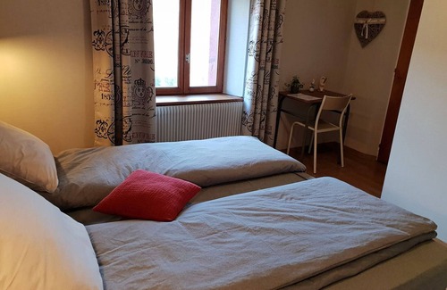 Ventron Cama Y Desayuno | Habitaciones en la montaña, mascotas bienvenidas