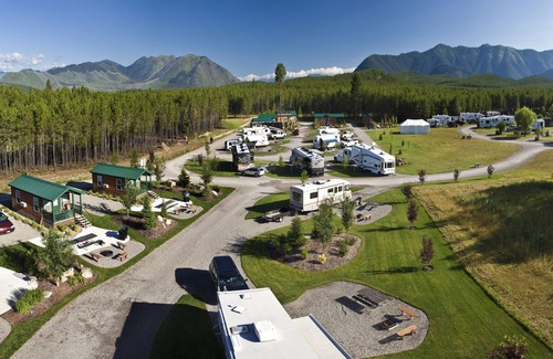 West Glacier Cabina | Mountain Hemlock Studio Cabin