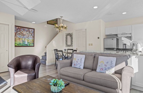 Harvie Heights Casa | Mountain Hideaway- hot tub, free parking, view, 2BR, sleeps 8 -B212