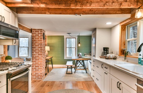 Waterville Casa | Mountain home-views- close to Cambridge & Stowe VT