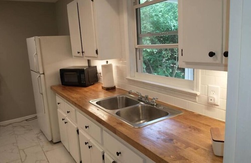 Chattanooga Casa | mountain house feel only 3.5 miles to downtown on missionary ridge