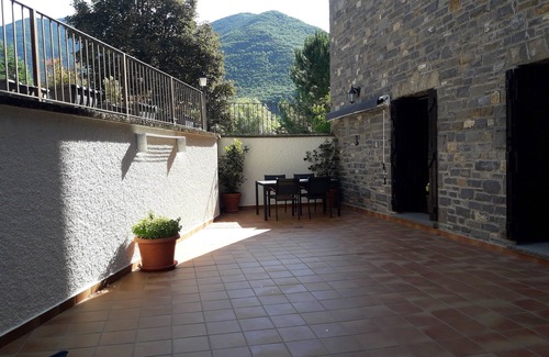 Biescas Apartamento | Montaña en el Pirineo Aragonés, Esquí, Snow, Senderismo y Naturaleza
