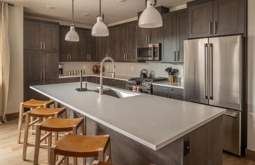 Big Sky Casa | Mountain Lake Condo - Unit 301D