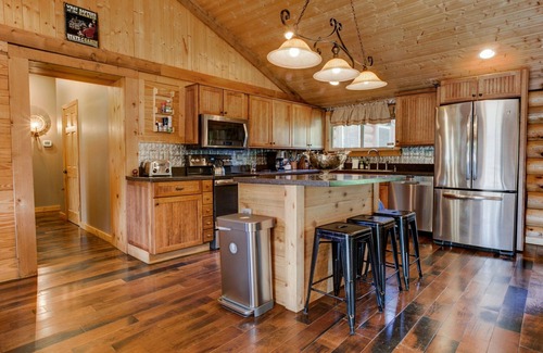 Skyland Casa | Mountain Laurel Oasis | Asheville Area Home with Private Pool