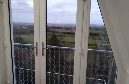 Nantgarw Apartamento | Mountain Lodge with magical views