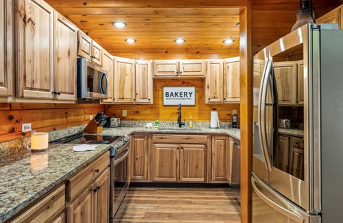 Gatlinburg Cabina | Mountain Majesty By Ghosal Luxury Lodging