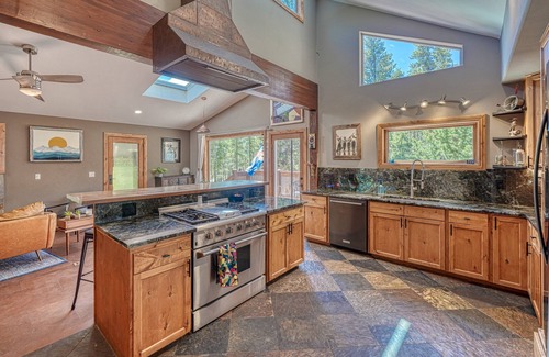 Leadville North Casa | Mountain Retreat Nestled in the Woods !
