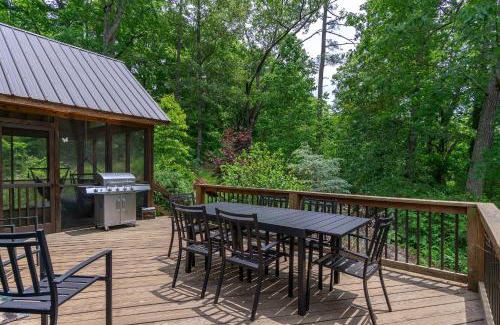 Weaverville Casa | Mountain Over Main Street 5 Min. to Downtown Weaverville, Fire Pit & Views!