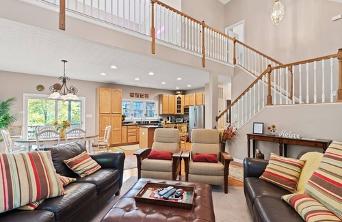 Basye Casa | Mountain Resort Hideaway for Family, Golf, Hiking and reunions