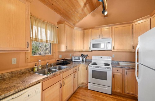 Swannanoa Casa | Ridgetop Beauty | Expansive Mtn Views | Near AVL