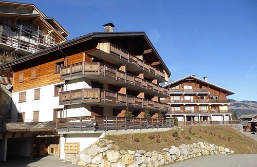 Beaufort Apartamento | Tríplex confortable montaña 12 pers, box privado, garaje, balcón, cerca de servicios