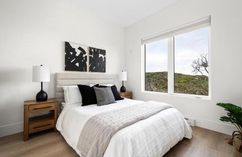 Regional District of Nanaimo Casa | Mountain Suite, Ocean View Fire Pit, Fully Equipped Kitchen, WD