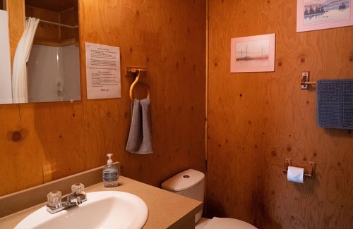 Golden Otro | Mountain View Cabins
