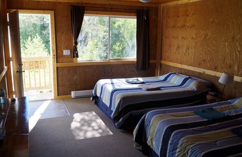 Golden Otro | Mountain View Cabins