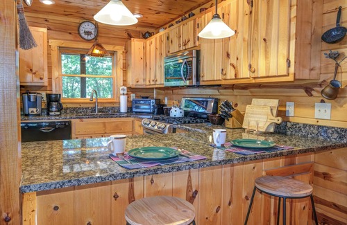 Murphy Casa | Mountain View Log Cabin