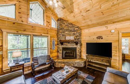 Cherry Log Casa | Mountain View Retreat
